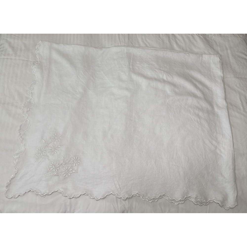 Vintage Hand Embroidered Tablecloth Large Rectangle 69x89 Cotton Scalloped Stain - Picture 1 of 13